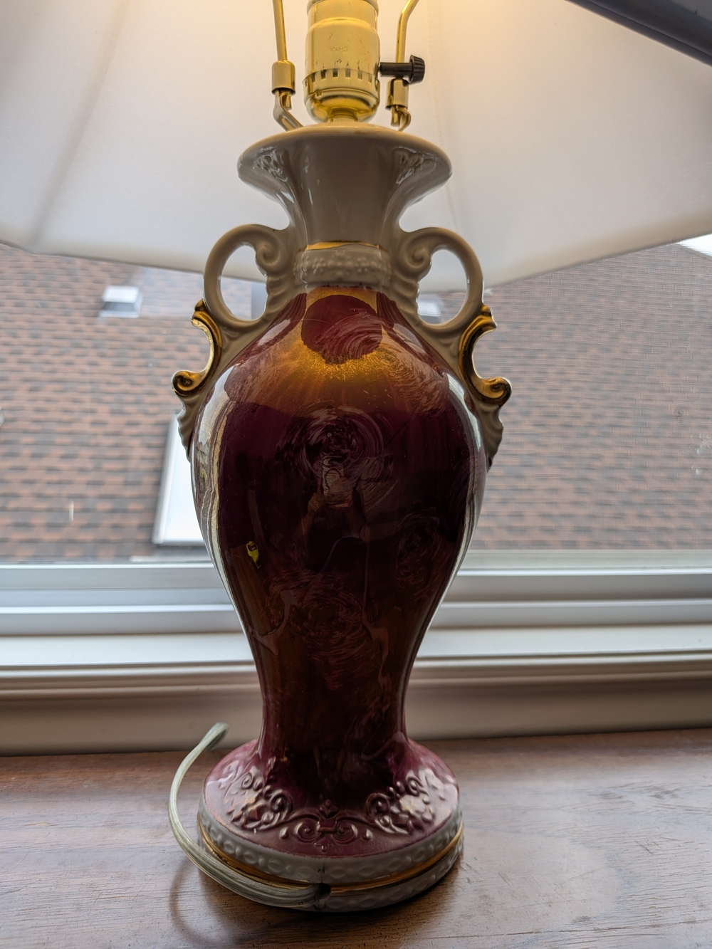 Mid-century Rococo Style Burgundy & Gold Porcelain Figural Urn Table Lamp - Picture 15 of 16